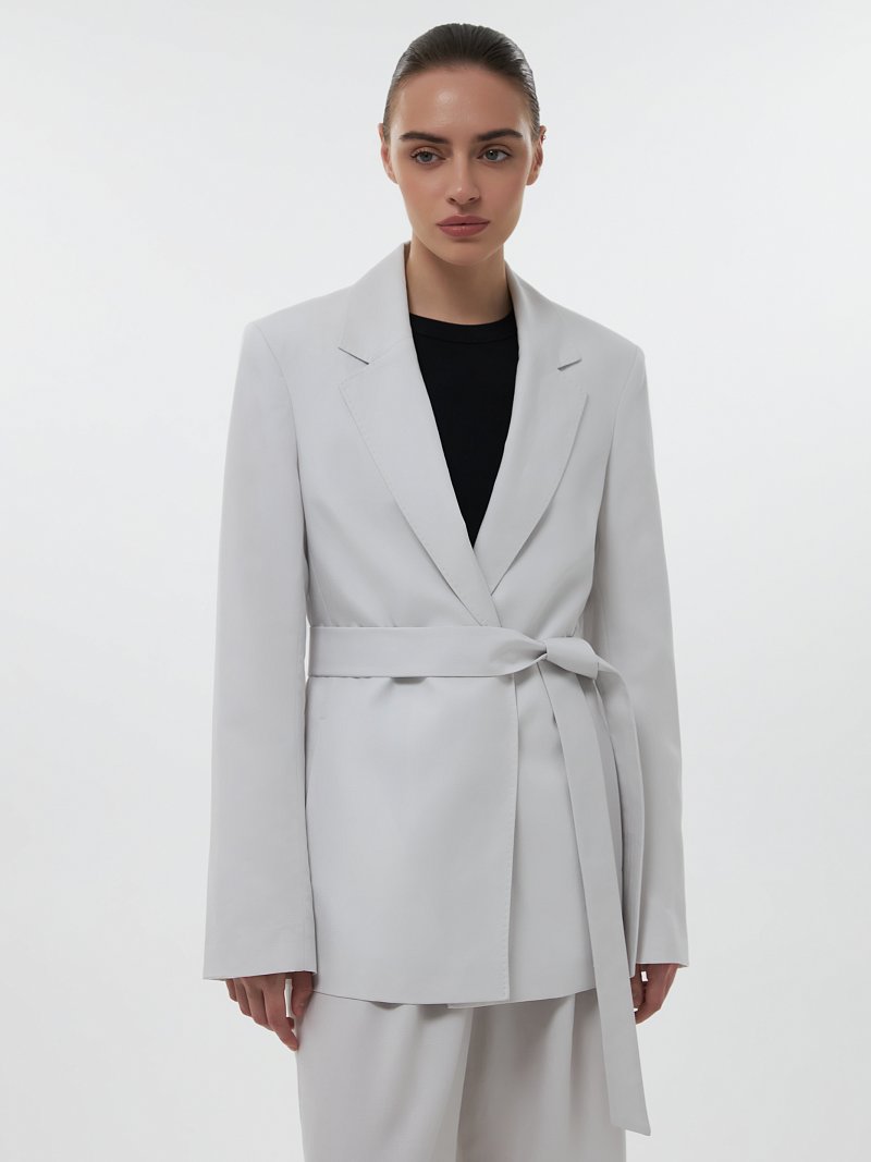 Жакет из смесового льна с поясом