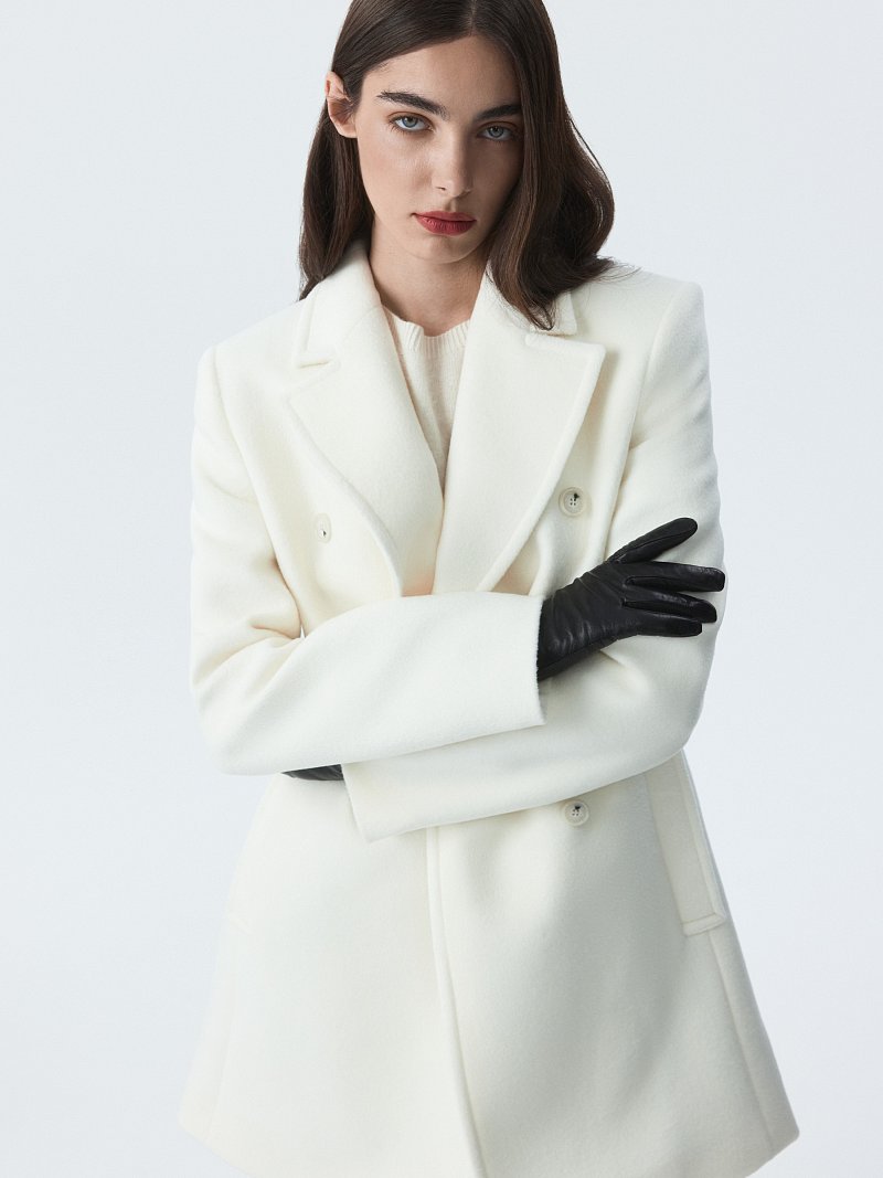 Приталенное полупальто из шерсти