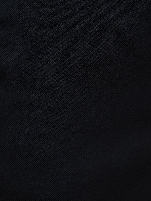 Зауженные брюки со стрелками: фото №4