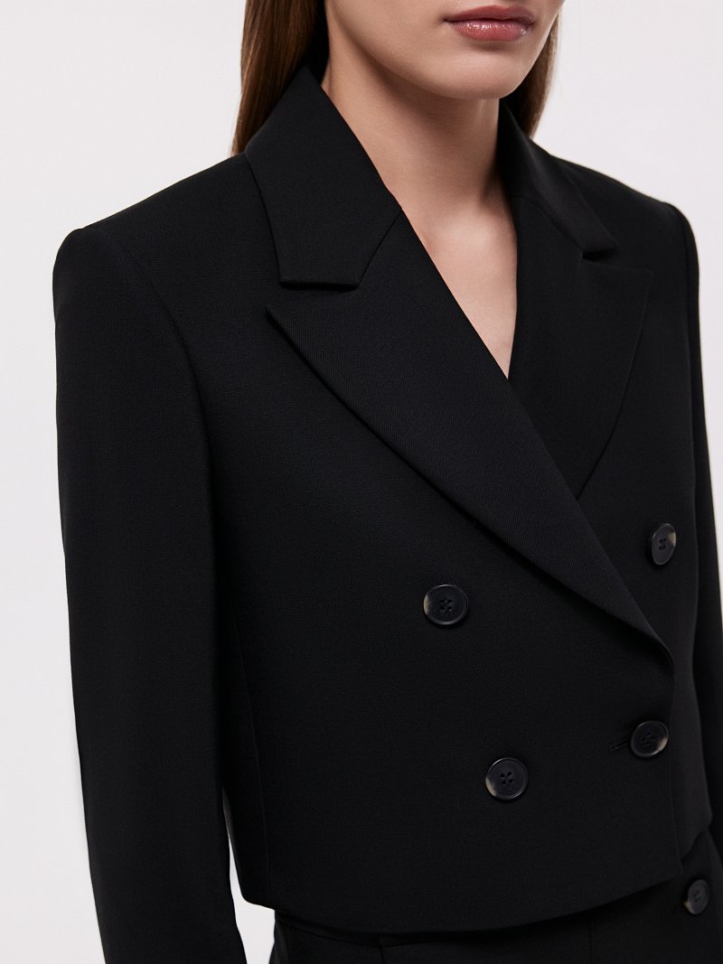 Укороченный двубортный жакет