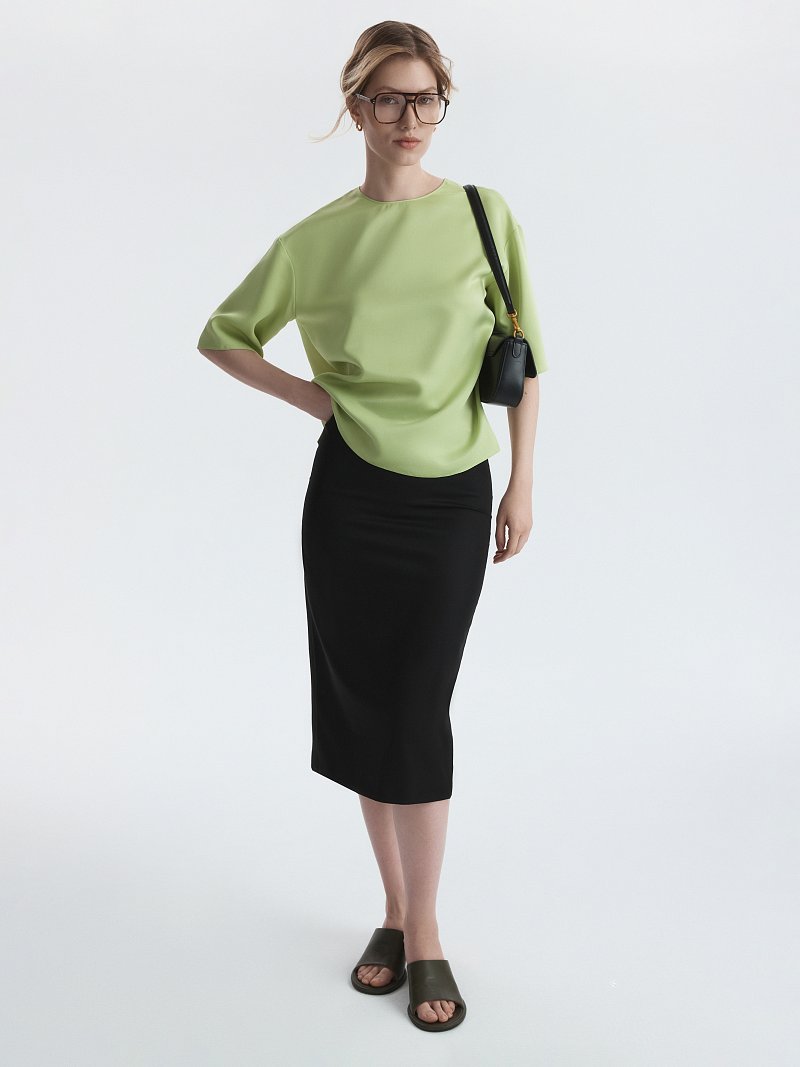 Атласная блуза на молнии