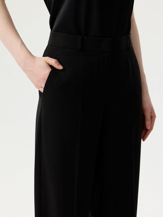 Костюмные брюки из лиоцелла: фото №4