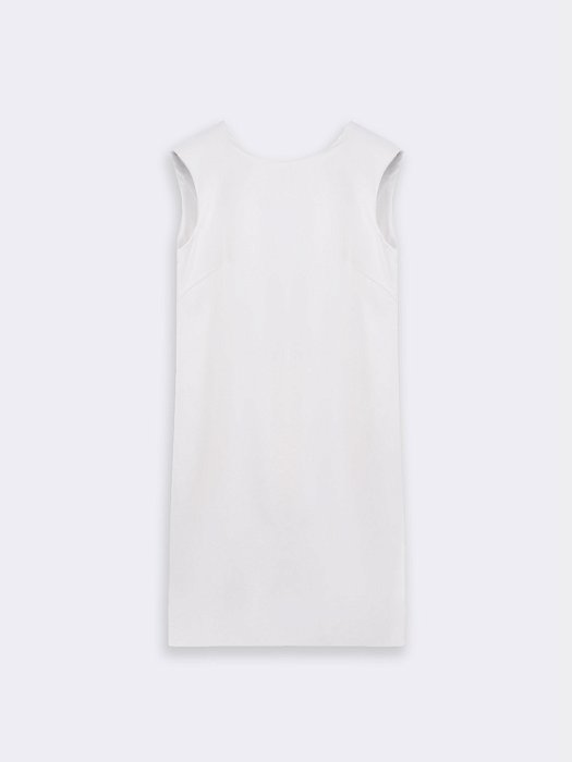 Атласное платье с акцентными плечами: фото №8