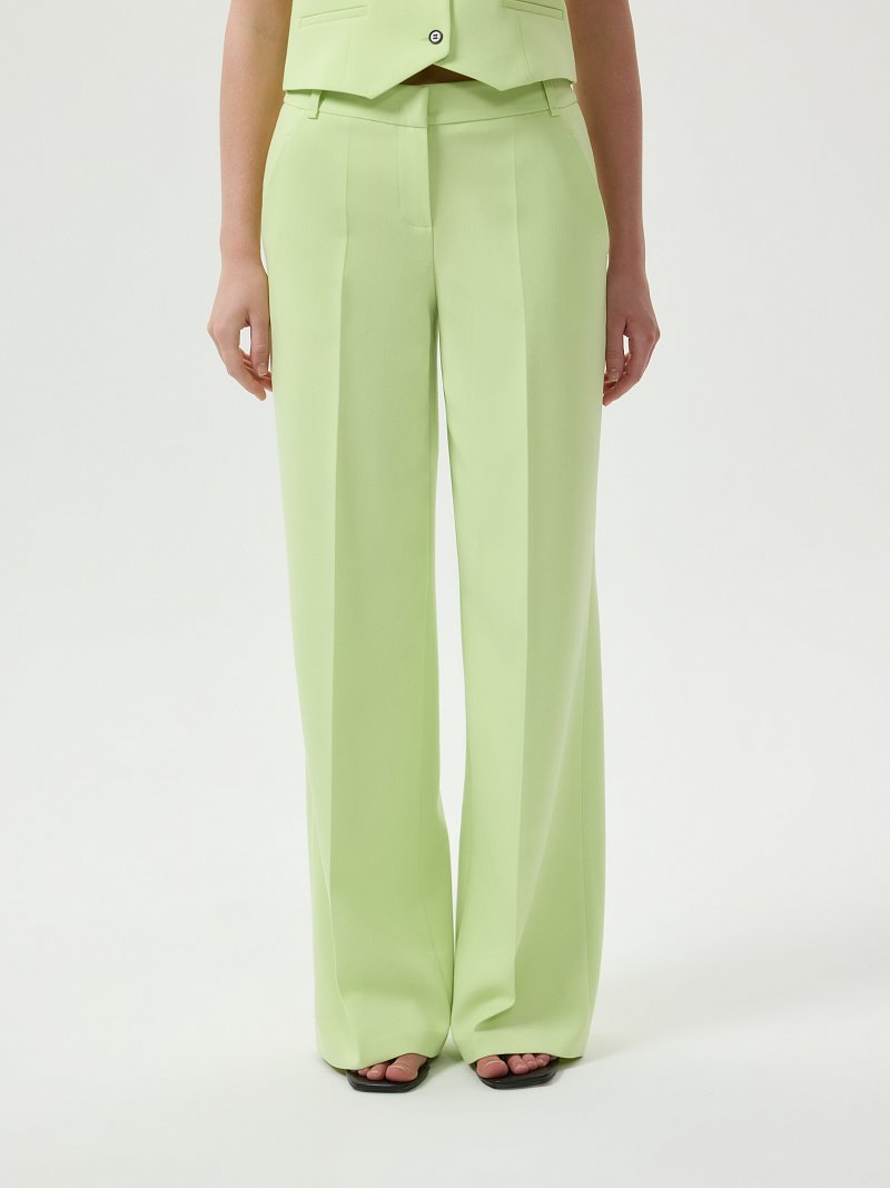 Брюки классического кроя