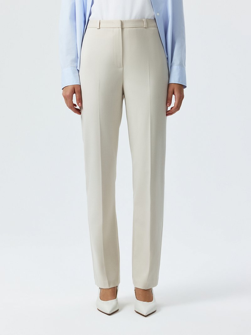 Зауженные брюки со стрелками