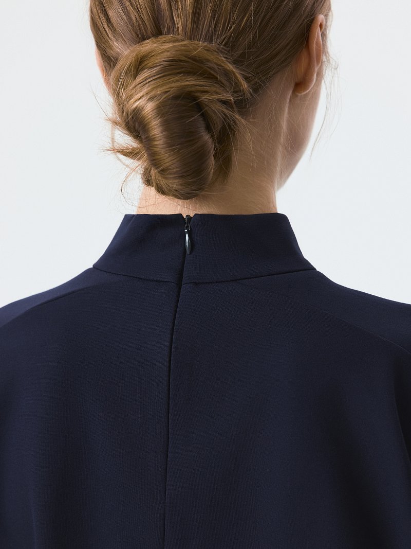 Лонгслив с объемными рукавами 3/4