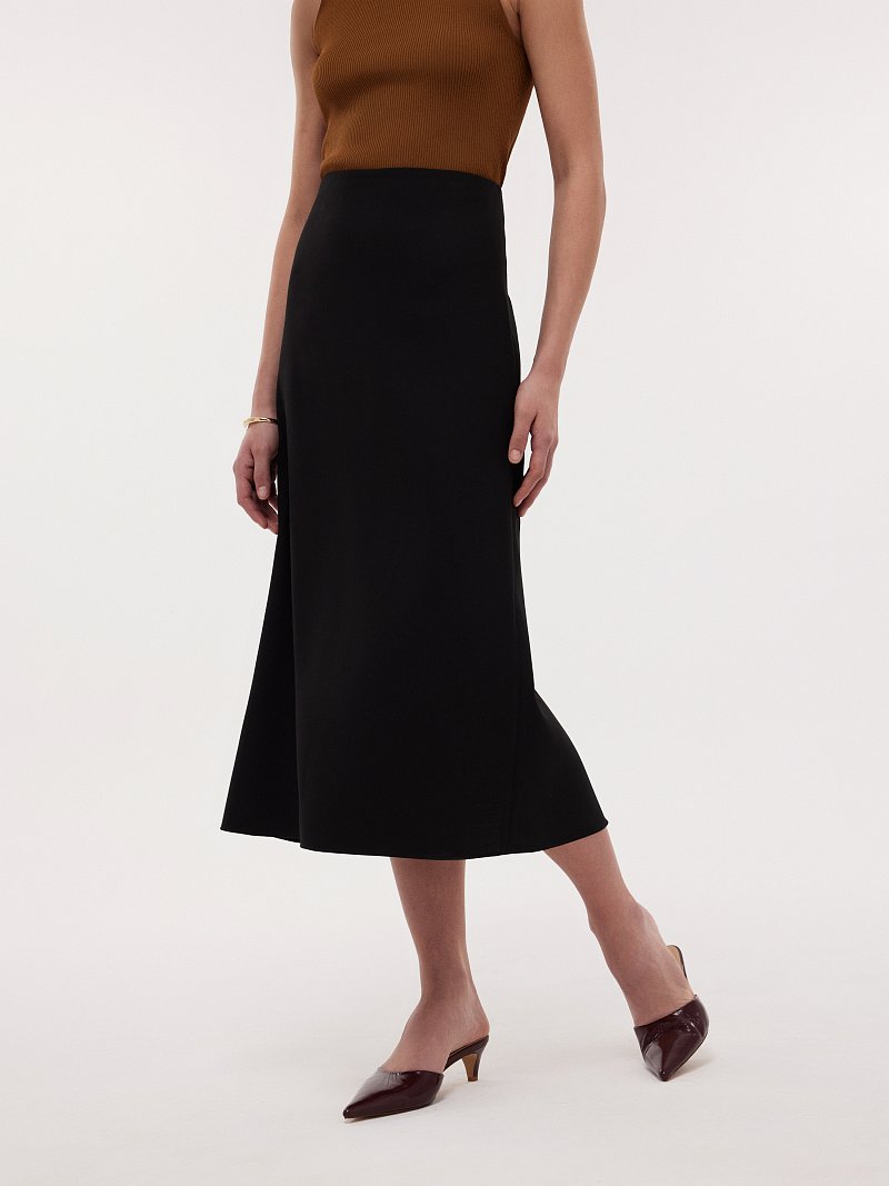 Юбка-трапеция в длине миди 