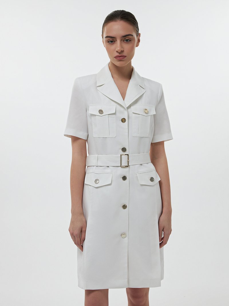 Платье с накладными карманами