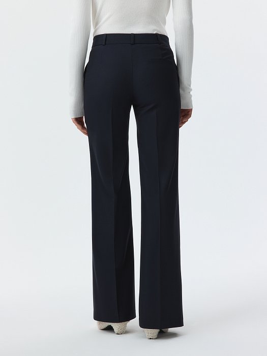 Расклешенные брюки со стрелками: фото №4