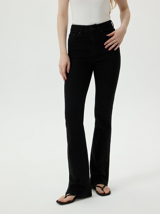 Джинсы-клеш: фото №3
