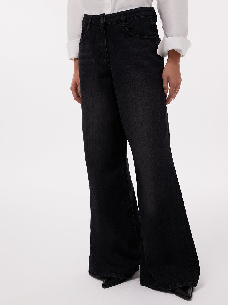 Джинсы широкого кроя