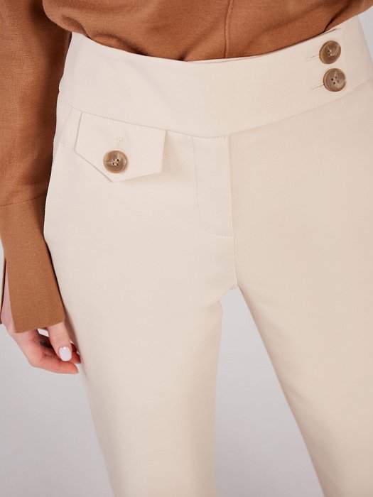 Брюки со средней посадкой: фото №3