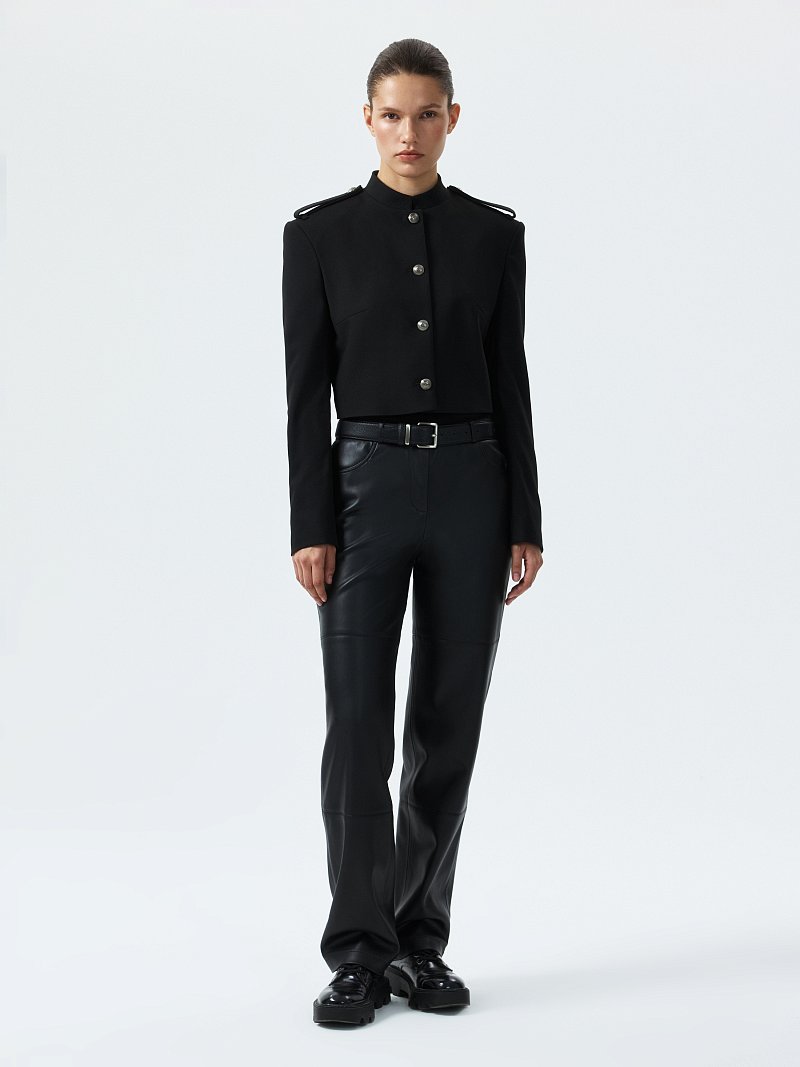 Укороченный жакет со стойкой