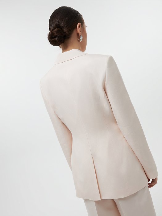 Приталенный жакет со льном: фото №3