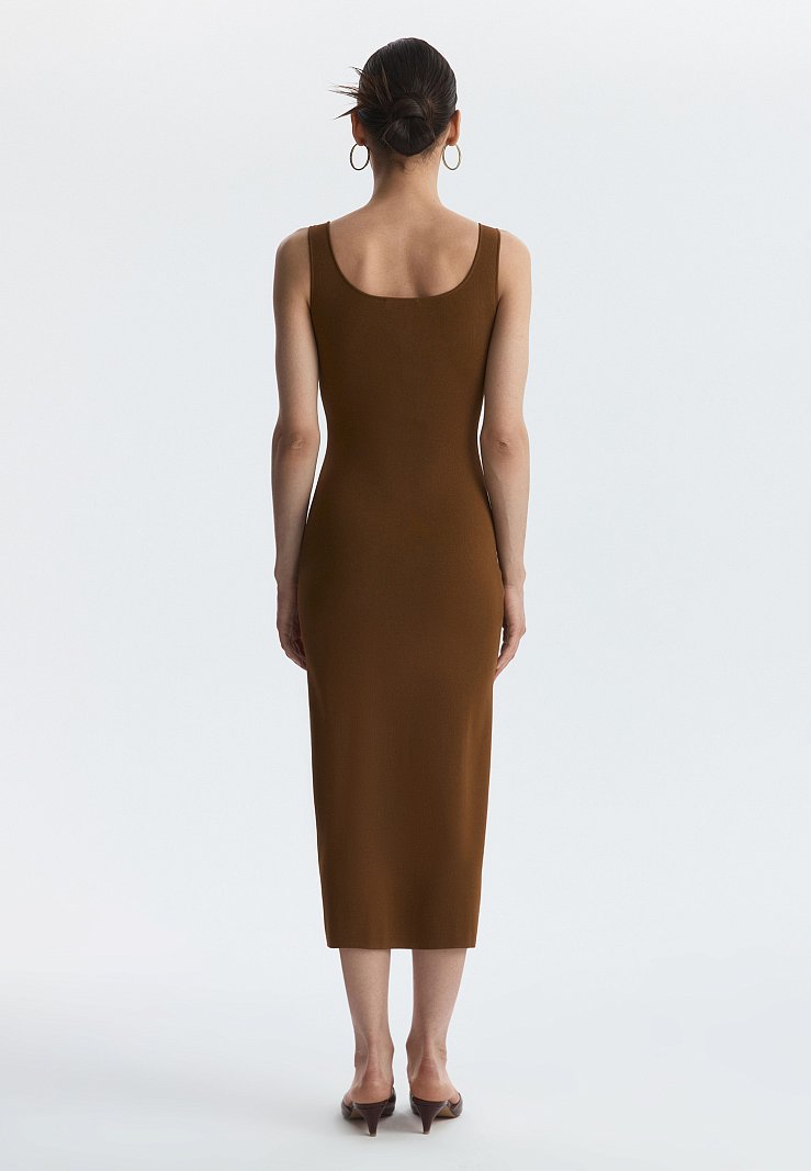 Платье-миди из трикотажа