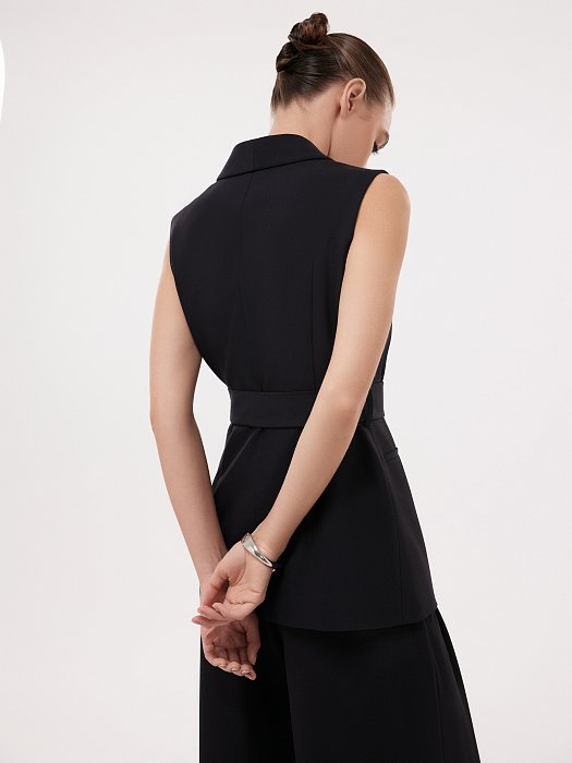 Жилет с поясом: фото №3