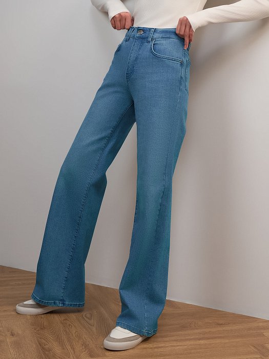 Джинсы свободного кроя: фото №3