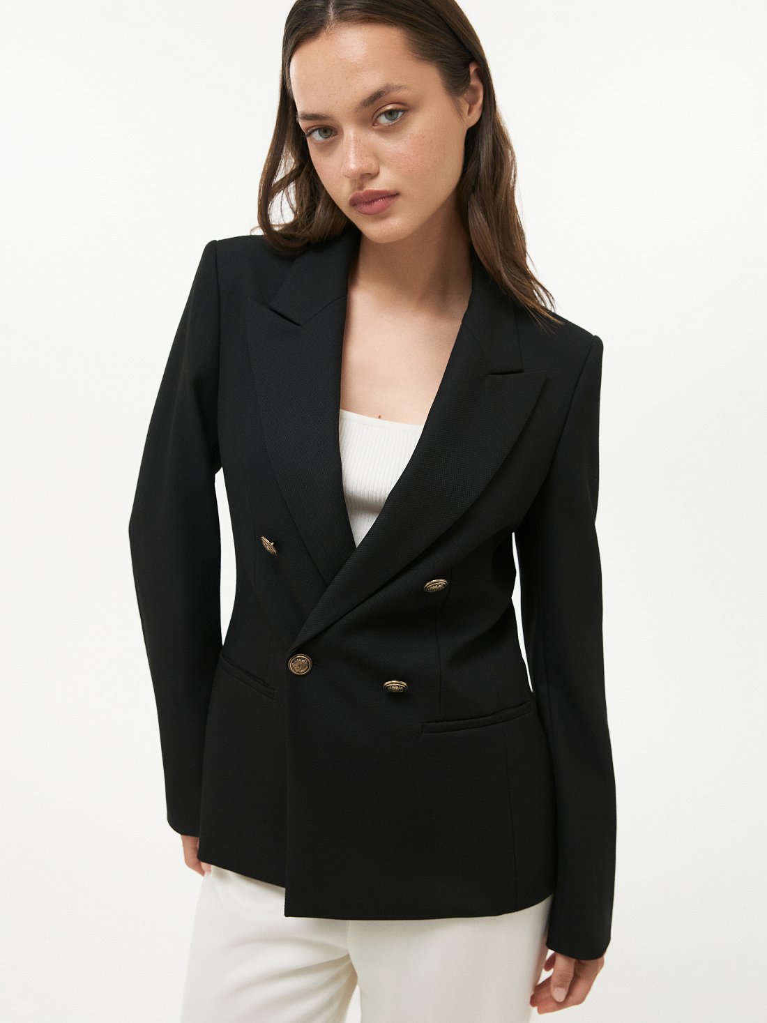 Приталенный двубортный жакет: фото №1