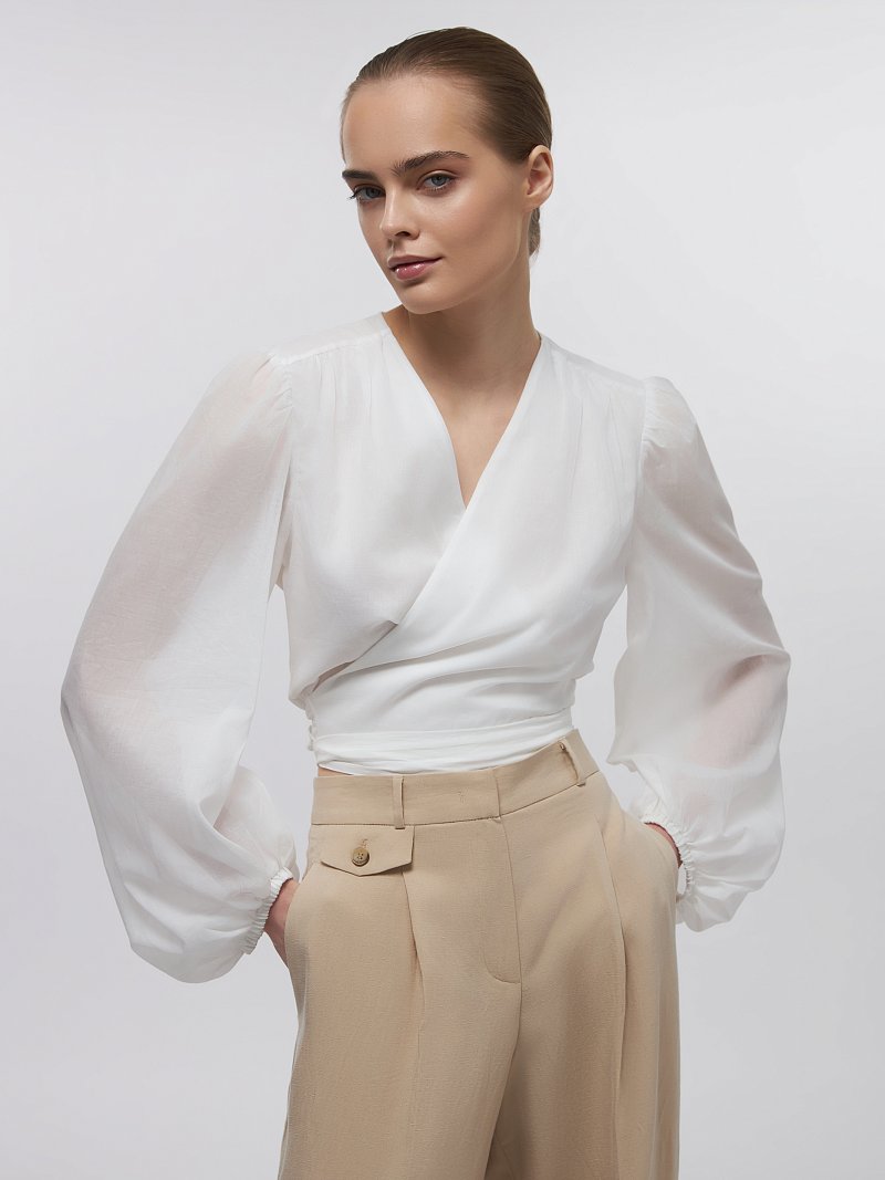 Укороченная блуза на запах