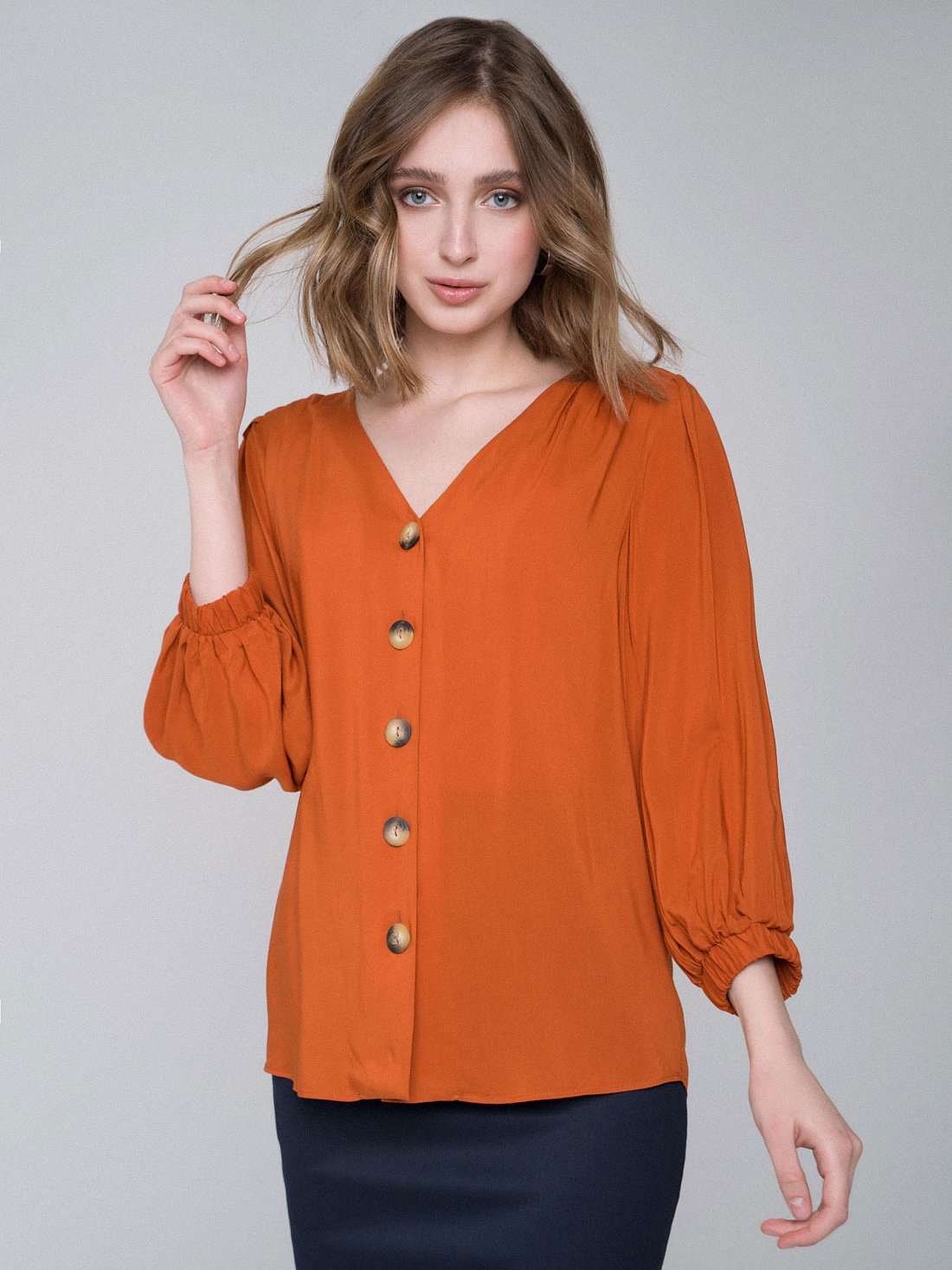 Блуза с объемными рукавами: фото №1