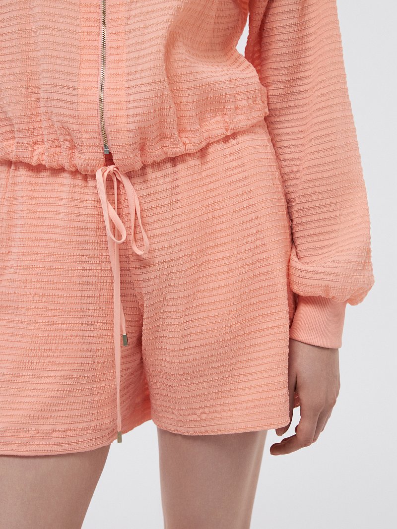 Спортивный костюм с шортами