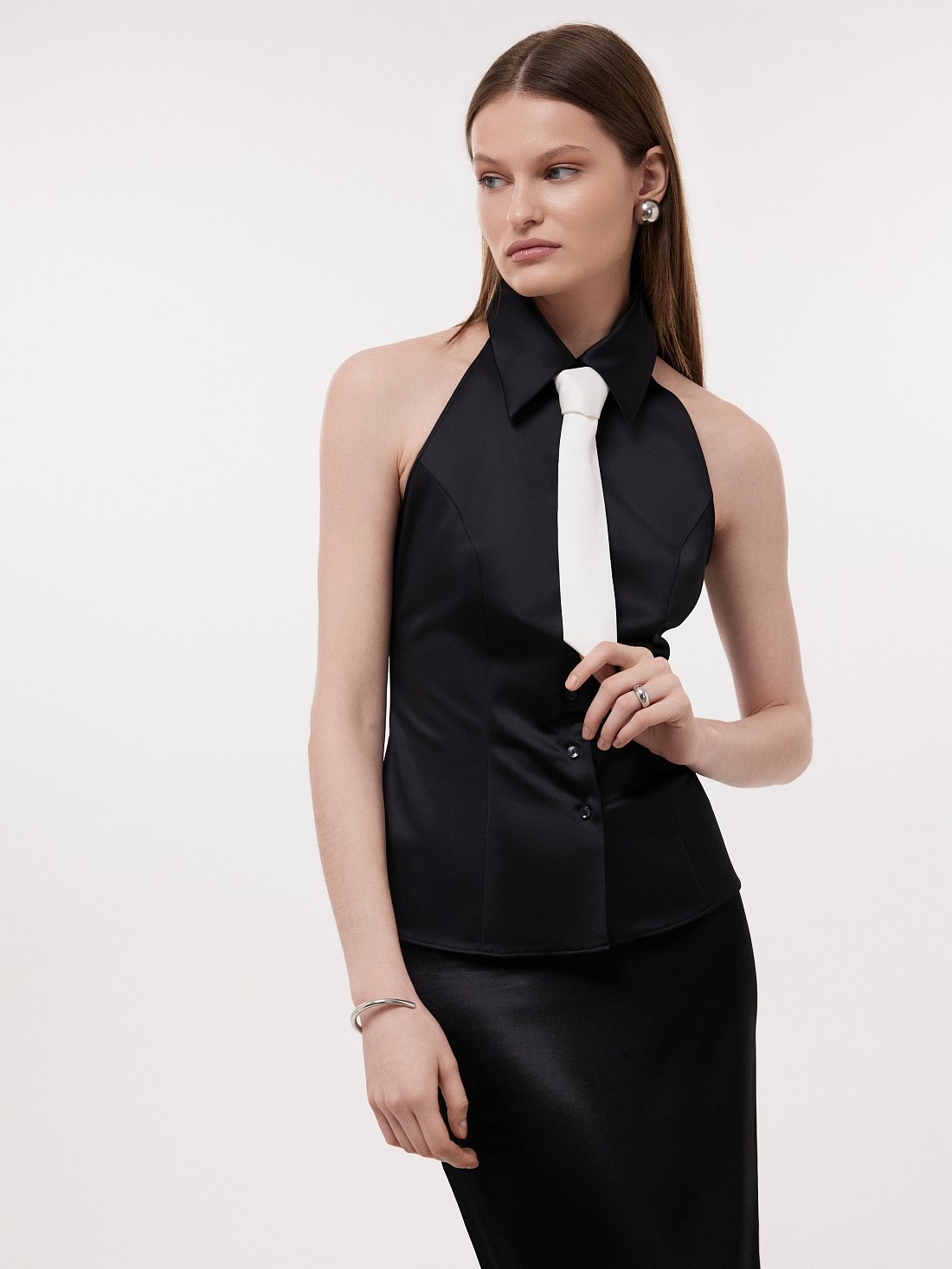 Атласный топ с галстуком: фото №1