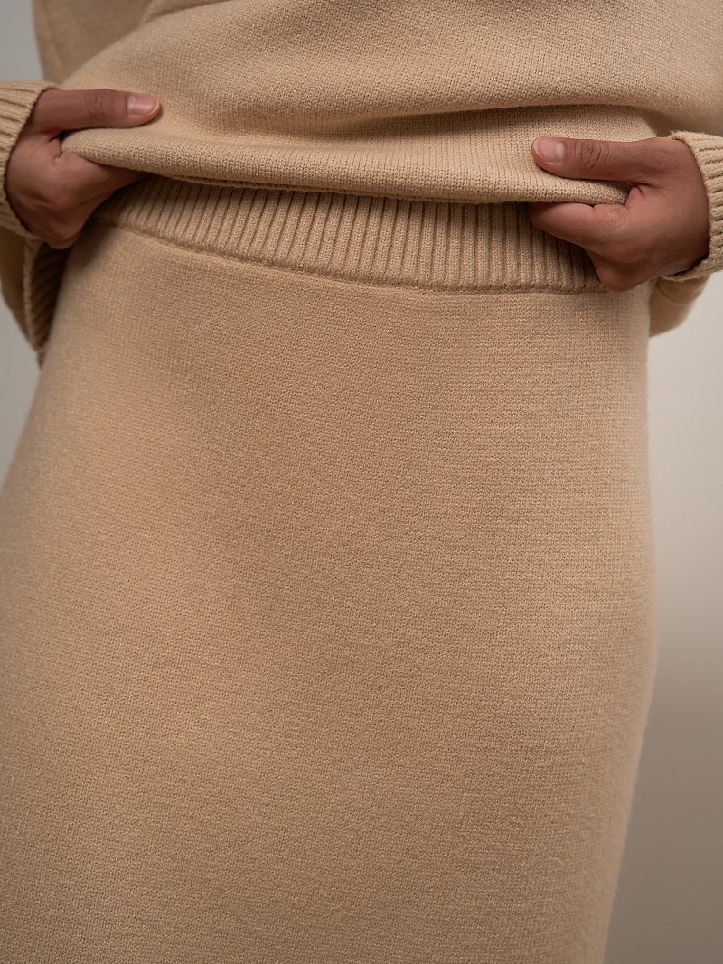 Юбка-миди из вязаного трикотажа