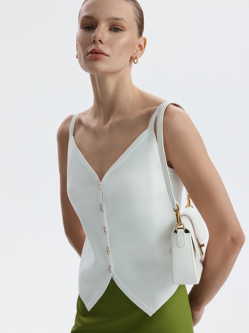 Вязаный топ на бретелях