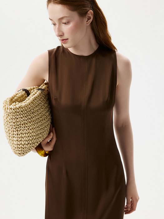 Атласное платье-макси: фото №5