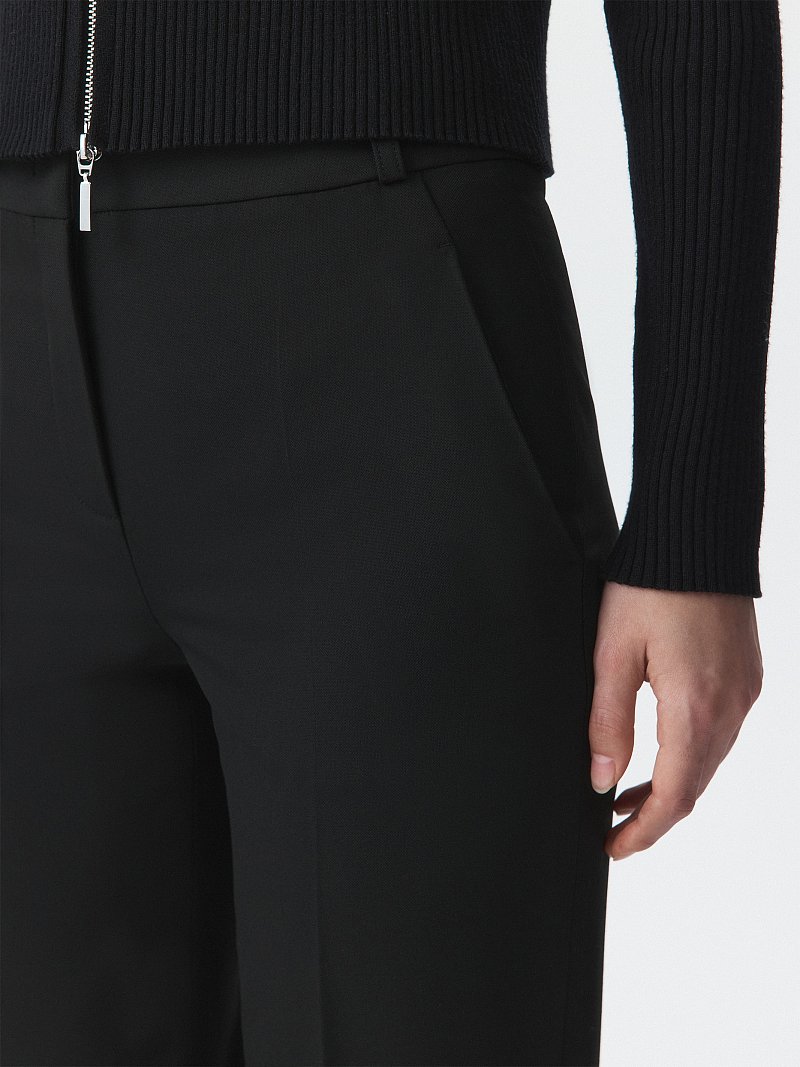 Классические узкие брюки