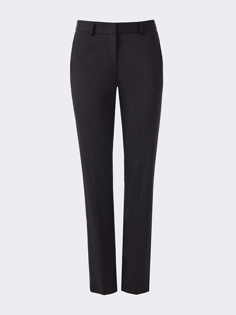 Зауженные брюки со стрелками