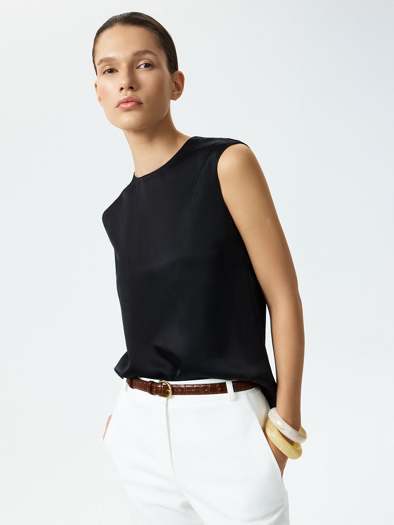 Топ из атласной ткани