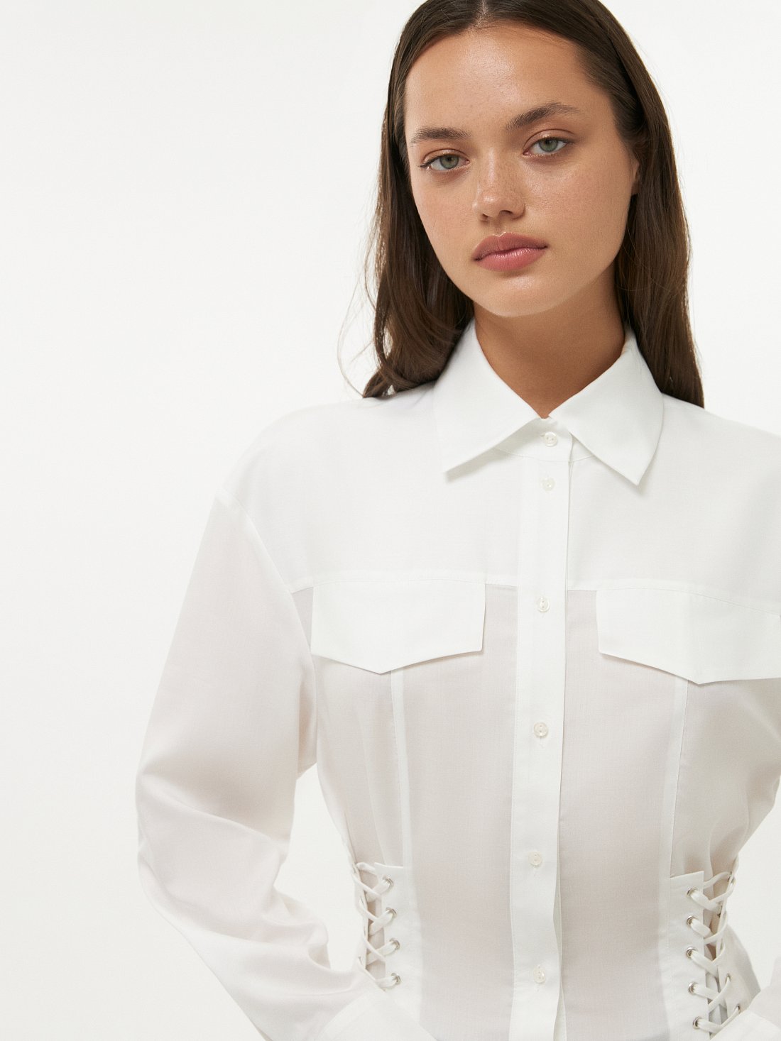 Приталенная рубашка со шнуровкой: фото №1