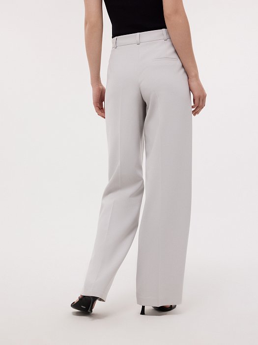 Широкие брюки с высокой посадкой: фото №4