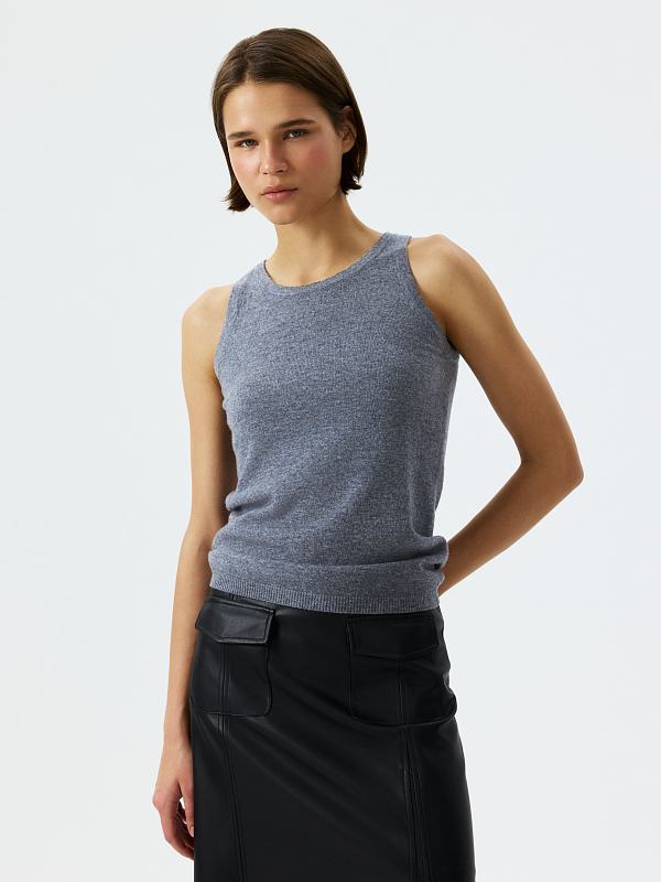 Топ из шерсти мериноса