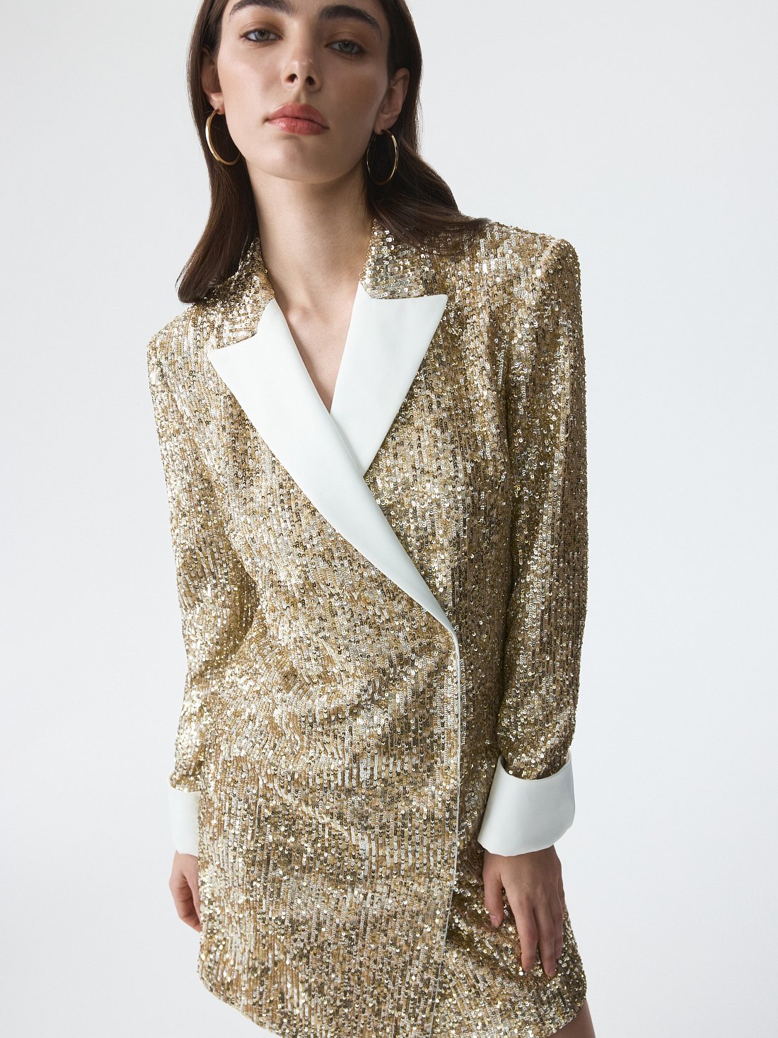 Платье-жакет в пайетках: фото №1