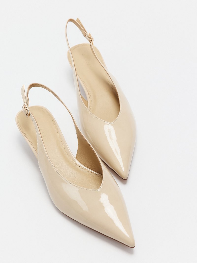 Лаковые туфли с открытой пяткой