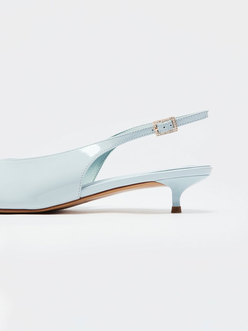 Лаковые туфли с открытой пяткой