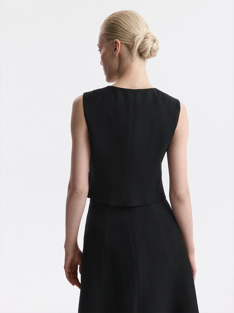 Приталенный жилет изо льна