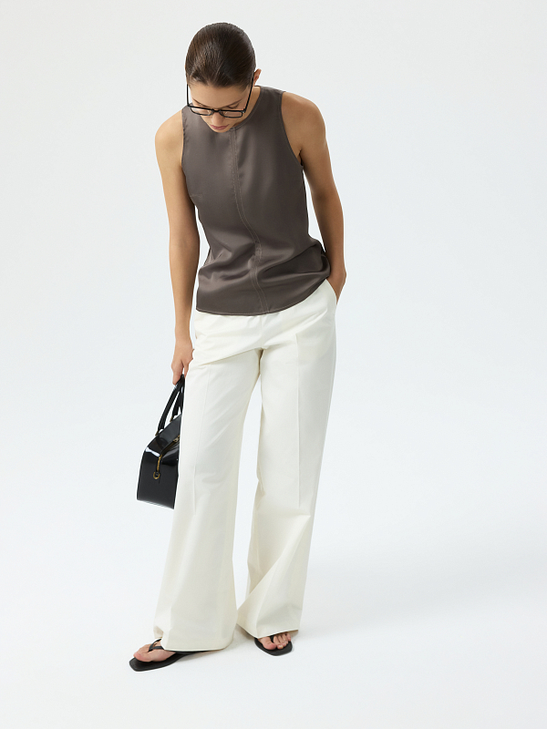 Атласный топ прямого кроя