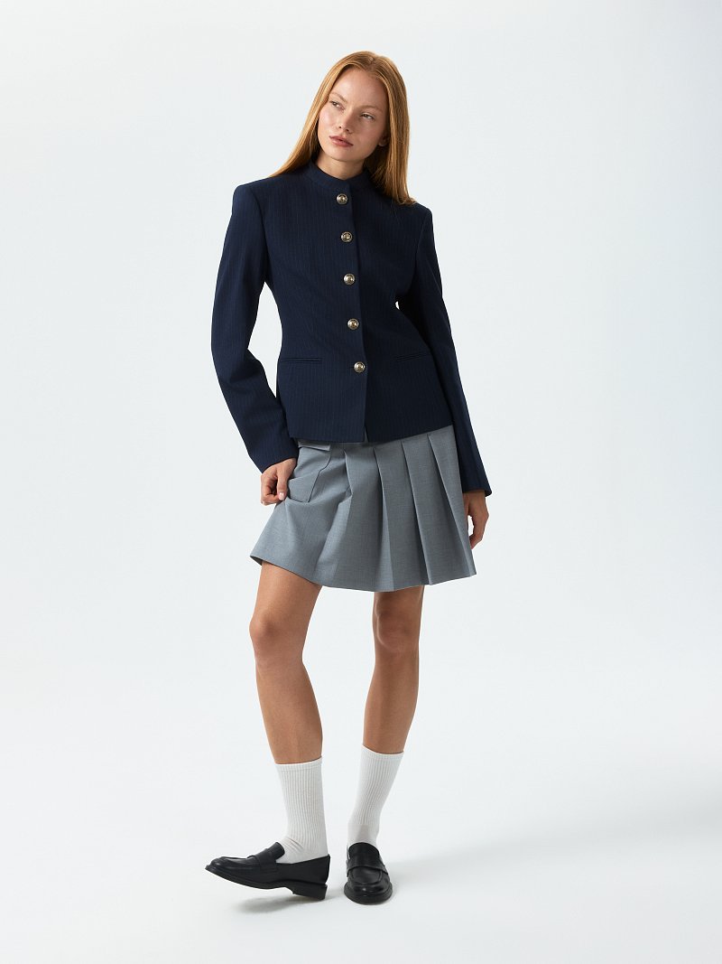 Приталенный жакет в полоску