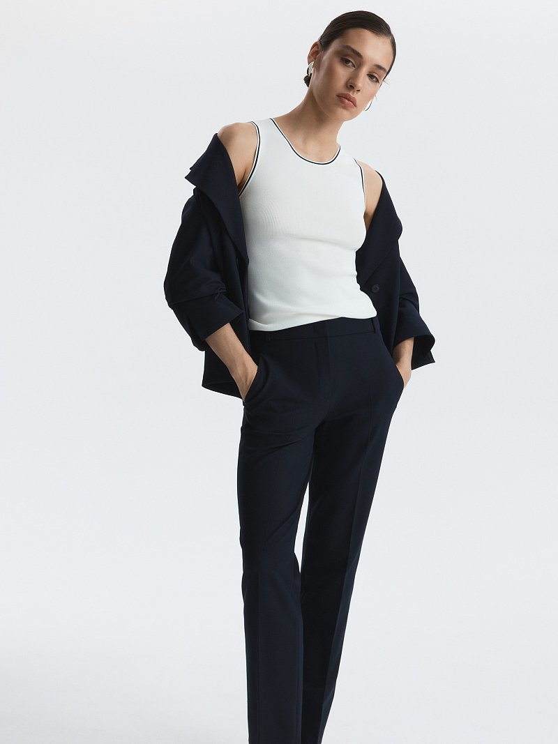 Брюки зауженного кроя