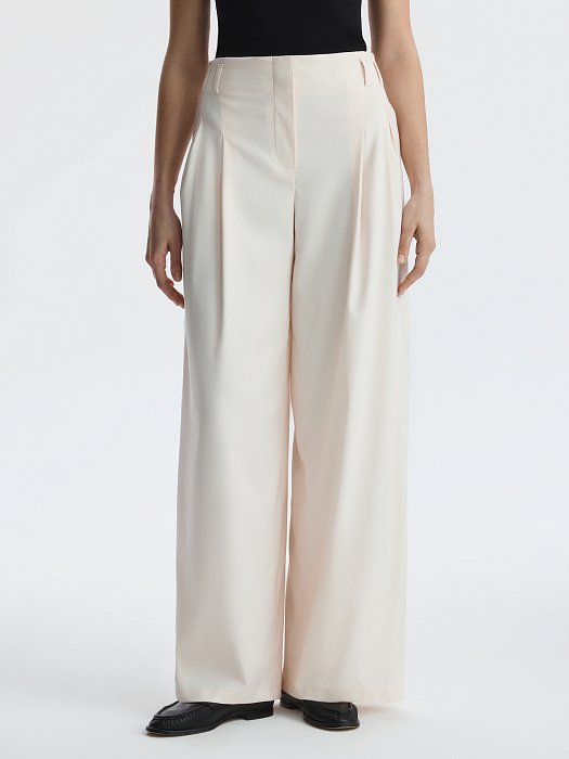 Широкие брюки с защипами: фото №3