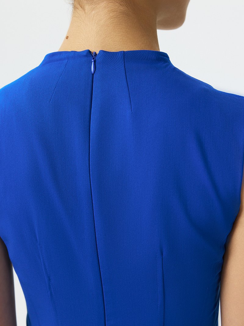 Платье-футляр с акцентным лифом