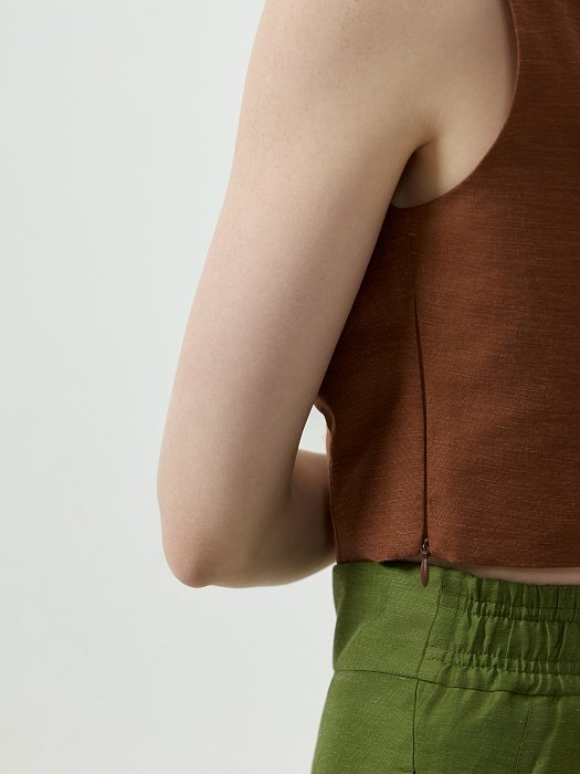 Кроп-топ асимметричного кроя: фото №3