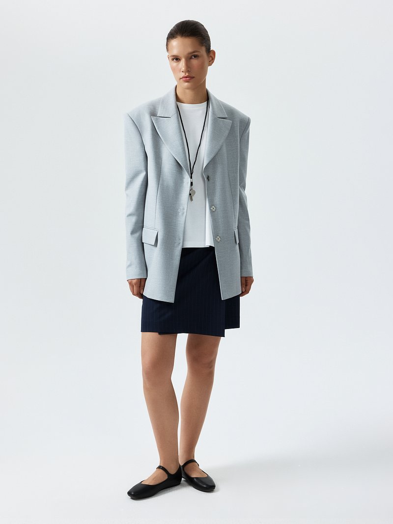 Прямой жакет на кнопках