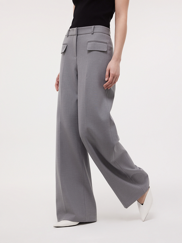 Прямые брюки с клапанами