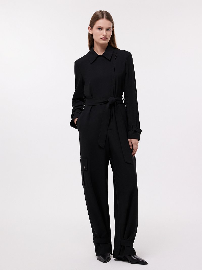 Комбинезон на молнии