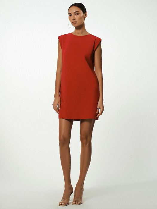 Прямое платье длины мини: фото №2