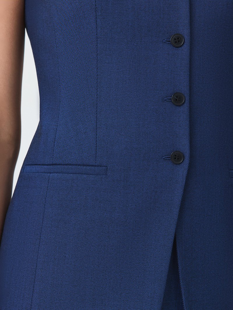 Приталенный жилет с шерстью